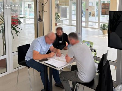 Автомобілі для ЗСУ «на папері»: на Львівщині судитимуть іноземця за контрабанду машин
