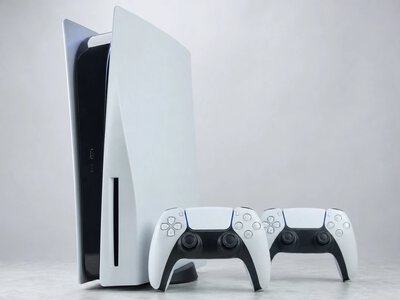 Sony додала другий відновлений DualSense до комплектів із PS5 за $18