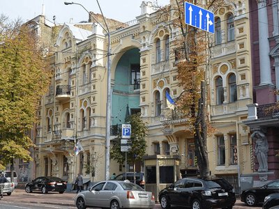 Південна Корея відкликає одного з працівників дипмісії з Києва
