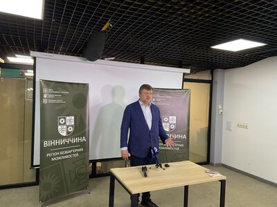 Бронювання працівників, експорт агропродукції, підтримка молоді: заступник спікера Верховної Ради з візитом у Вінниці