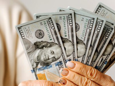 Долар перевищив 45 гривень: прогноз курсу до кінця року