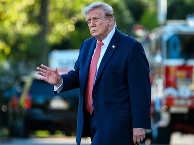 Трамп заявив, що Маск скасував обмеження на Starlink для України