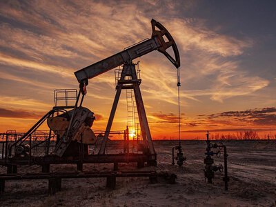 Нафта тримає ціну: ринок непокоять можливі перебої з постачанням