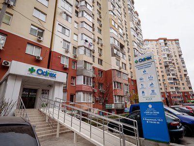 Два тижні без судових засідань: хто і чому гальмує розгляд справи про медичну недбалість лікарів Odrex?