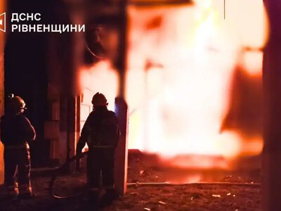 Рятувальники ліквідували пожежу на енергооб’єкті після удару рф на Рівненщині
