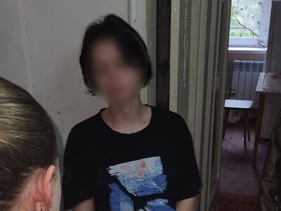 На Житомирщині затримали 17-річну дівчину: за даними поліції, вона допомагала ФСБ отруювати українських військових. Двоє загинули