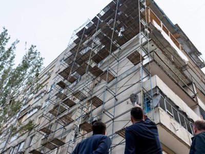 Повторний удар ускладнив відбудову будинку на Чарівній: як ремонтують три багатоповерхівки Запоріжжя