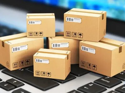 Податок на посилки до €150 затвердив Зеленський - коли очікувати подорожчання