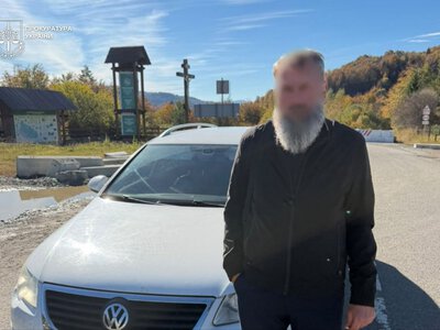 15 тисяч доларів за «тур» до Словаччини через ліс: на Закарпатті затримали архімандрита