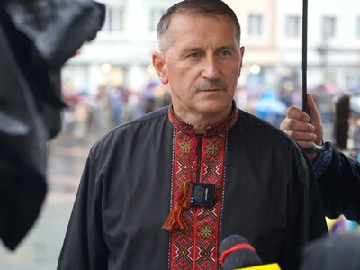 «Кучмо, не кради, громаду не дури». Міський голова Дрогобича програв суд через ШІ-пісню зі звинуваченнями в корупції