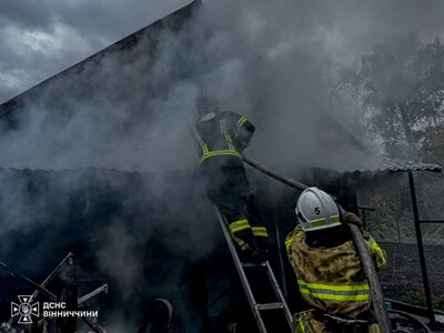 На Вінниччині за добу сталися 5 пожеж: горіли господарська споруда, вагончик та автомобіль