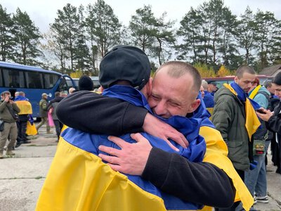 Довгоочікуваний обмін: Україна повернула з російського полону 270 українців
