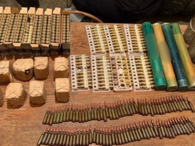 Двоє жителей Запорізького району підозрюються у незаконному продажі зброї та боєприпасів на майже 90 тис. грн