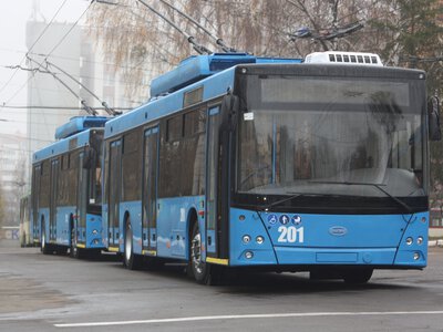 У Рівному тимчасово зупинили рух п’яти тролейбусних маршрутів