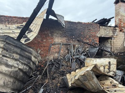 У Глухові родинам, чиє житло постраждало від обстрілів, надали допомогу з ремонтом + Фото