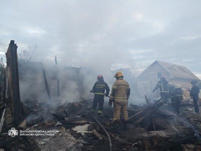 У Дніпрі виявили тіло чоловіка під завалами житлового будинку: наслідки обстрілу (фото)