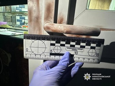 Миколаєві пограбували шаурмічну: співробітнику приставили до шиї ніж 