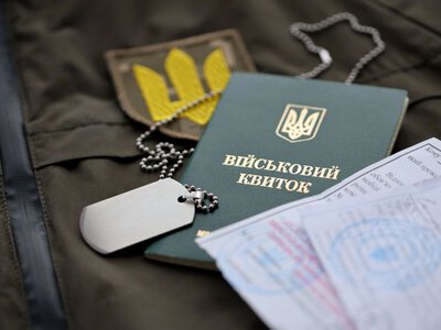  Кабмін змінив правила бронювання від мобілізації: що тепер діє в Україні 