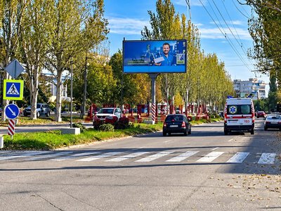 Двоє постраждалих після вибуху FPV-дрона біля кафе у Запоріжжі: що відомо — ФОТО