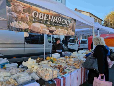 «Дари осені – 2026» повернулися до Ужгорода: випічка з Хмельницького, солодощі з Прикарпаття та фудкорти