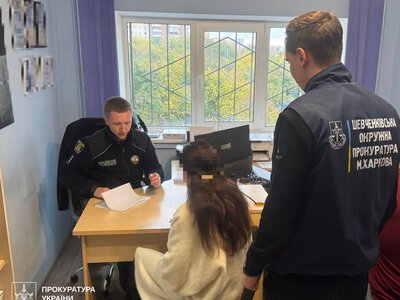 Начальницю відділу кадрів підприємства Безлюдівської громади підозрюють у розтраті 800 тисяч гривень