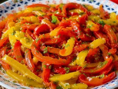 Перець по-грузинськи на зиму: що зробити перед тушкуванням закуски