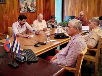 Про «телеміст» паяца Януковича, гуманітарну катастрофу в окупованих Олешках та «докази» для Міжнародного трибуналу в Гаазі