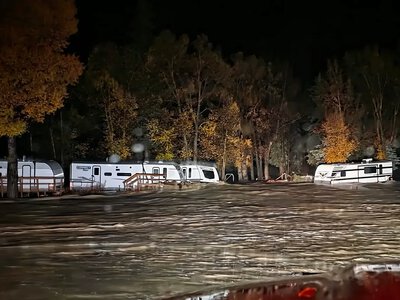 Масштабні повені охопили чотири штати США: людей рятують із дахів будинків