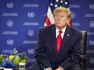 Трамп поміркував про 200% мита для України та росії