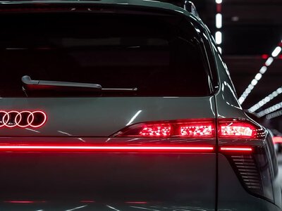 Audi Q9 отримав гнучкі OLED-ліхтарі товщиною з людську волосину