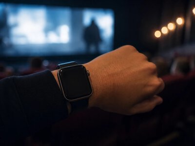Як працює режим Театр на Apple Watch і коли його варто вмикати
