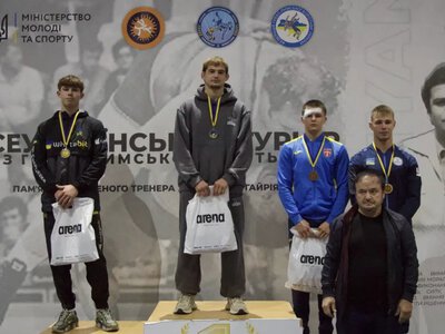 Кременчуцькі борці здобули три медалі на всеукраїнському турнірі в Києві