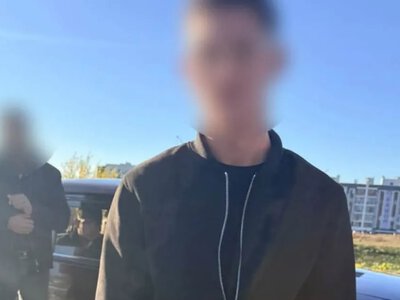 На Закарпатті пасажир авто поклав 1500 гривень у кишеню поліцейського, щоб уникнути відповідальності