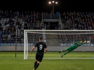 Дзеконський відбив пенальті Новака у переможному матчі Корони — Interia Sport