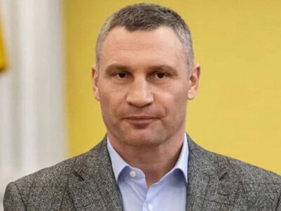 Кличко відповів на незручне запитання ветерана ЗСУ про відключення світла: Де хочу, там і живу