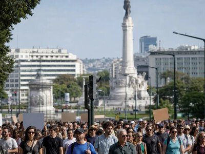 У Лісабоні близько 25 тисяч людей протестували проти вартості оренди — RMF24