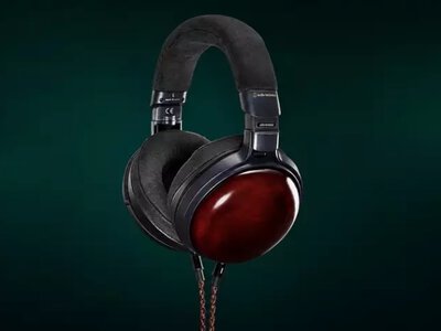 Audio-Technica представила флагманські навушники ATH-AWX7000 за $3799
