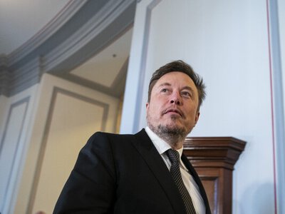 Маск заявив, що Україна порушила умови й використовувала Starlink “для ударів дронами і вбивства людей”. Йому пояснили, чому це неможливо