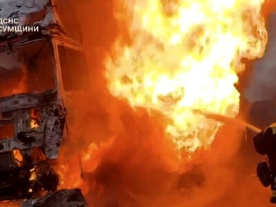 У Шостці після авіаудару пошкоджені школа, спорткомплекс і комунальні об’єкти