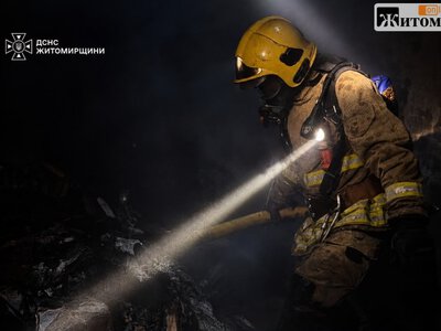 Нічна атака дронів на Житомирщину: пошкоджені енергетичний об’єкт, амбулаторія та будинок