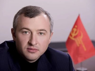 Втеча до Москви, мільйони та 10-метровий паркан у Бучі: куди зник ексголова митниці Калєтнік