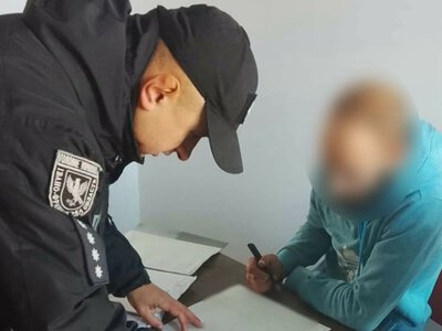 Кінь падав під вагою колод: на Прикарпатті власнику загрожує штраф