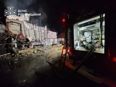 На Рівненщині рятувальники ліквідували пожежі після нічних російських ударів