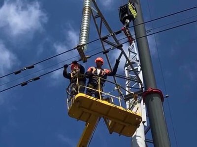 Тривають роботи з відновлення електропостачання після російських атак по Сумщині