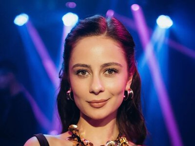 «Сильно зламало мене»: зірка «Скаженого весілля» Поліна Василина відверто розповіла про пограбування та переслідування
