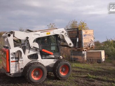 Прифронтові громади Донеччини отримали допомогу до зими