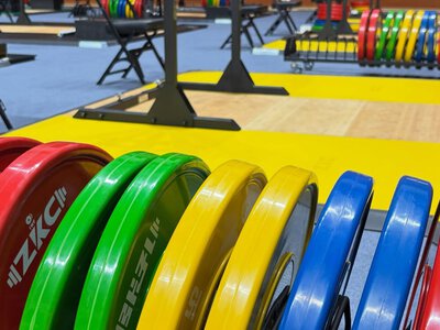 Москва прийме чемпіонат світу з важкої атлетики у 2030-му — це перші змагання такого рівня з 2022 року
