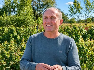 Ветеран з Волині виготовляє крафтову олію з власного врожаю