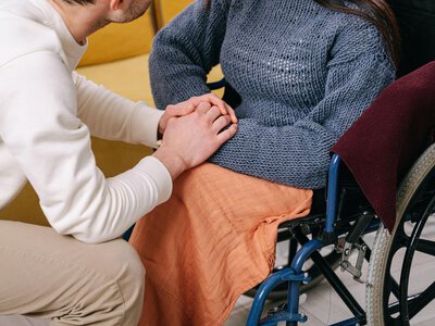 Пенсії за інвалідністю у листопаді: хто отримає від 3725 до 18 885 гривень