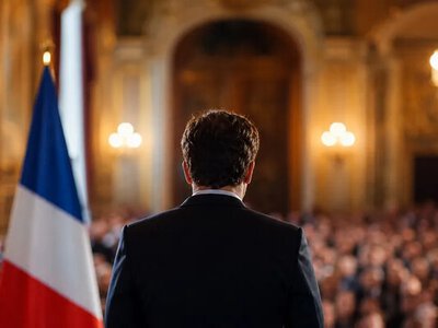 Лідерка Нацоб’єднання Ле Пен розпочала президентську кампанію — France 24